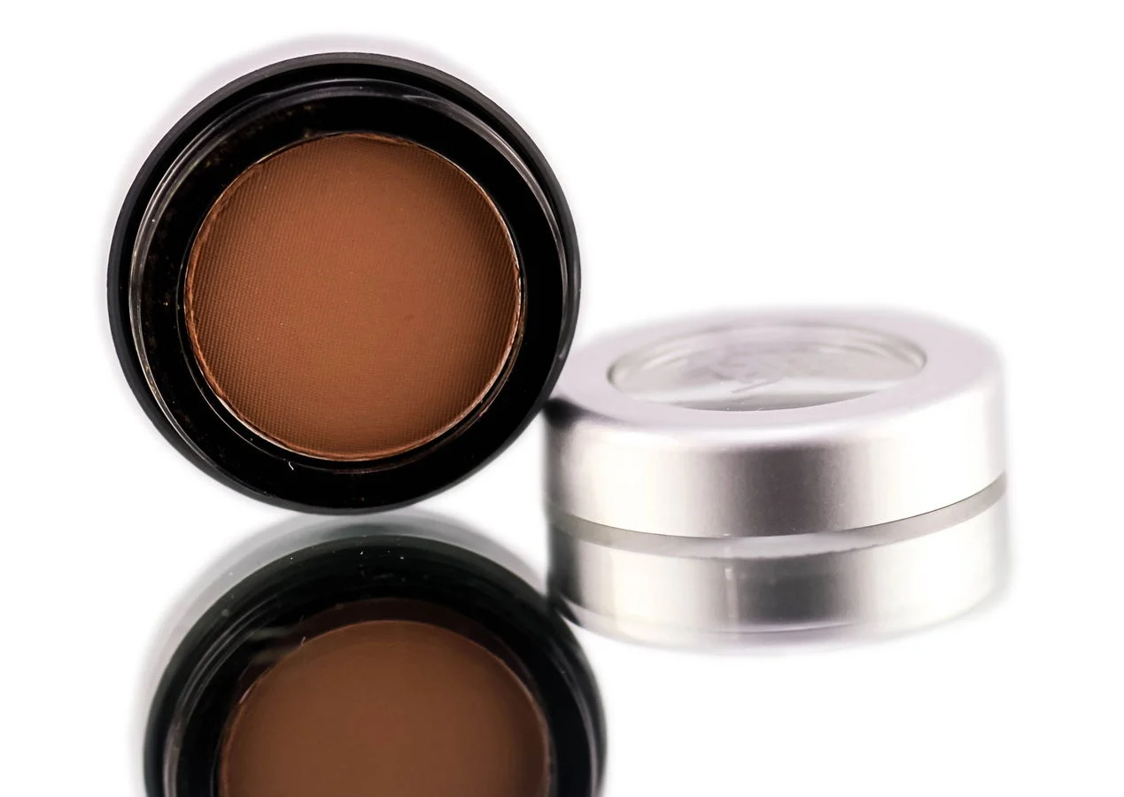 - Brow Powder - Color : Light Brown