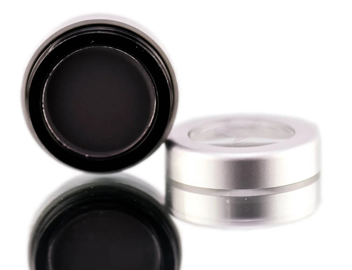 - Brow Powder - Color : Raven