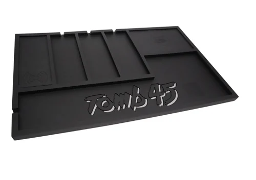Tomb 45 Powered Wireless Charging Organizing Station Mat – Black on Black