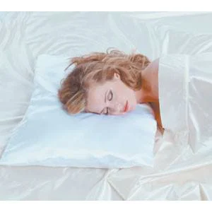 BETTY DAIN BEAUTY PILLOW COVER